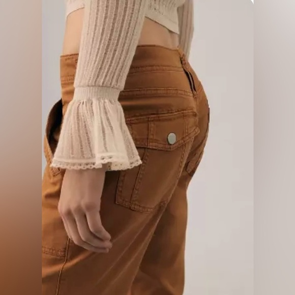 Pilcro Anthro Crop Flare - Picture 5 of 7